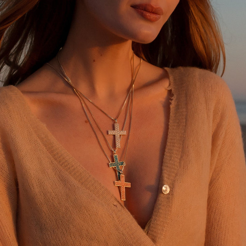 Elpis Cross Necklace - Pearl