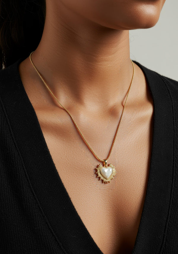 Sacred Heart Necklace - Pearl