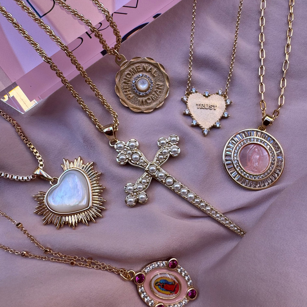 Phenomenal Woman Necklace - Pearl