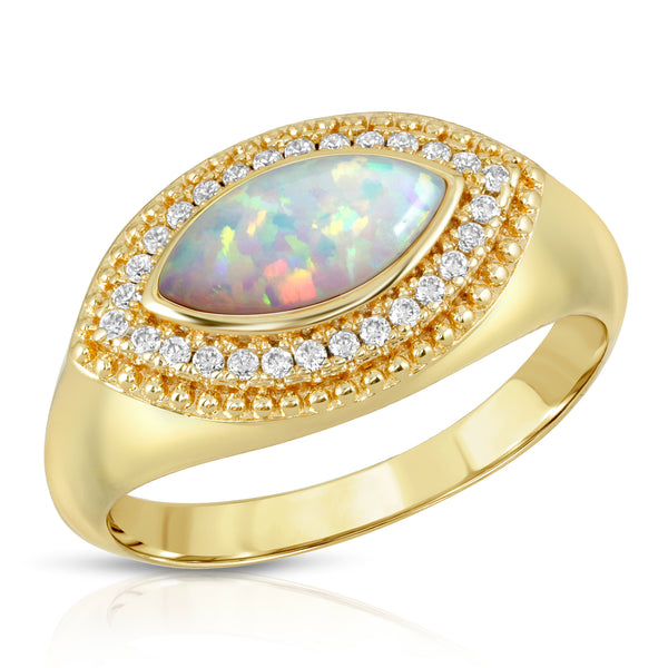 Vieux Ring in Opal