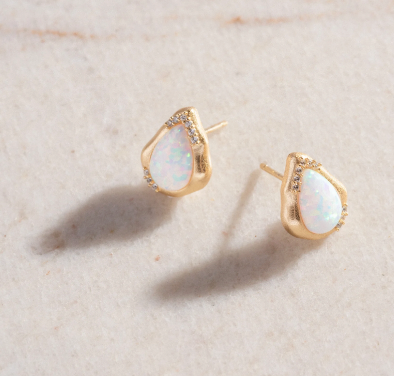 Luster Stud - Opal